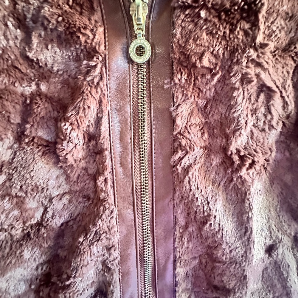 Marc New York Chocolate Faux Fur Vest - Picture 6 of 8